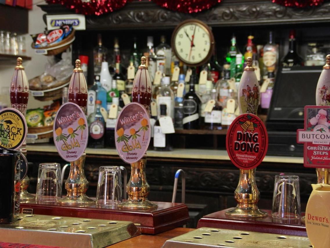 Crown And Trumpet Inn Broadway  Ngoại thất bức ảnh